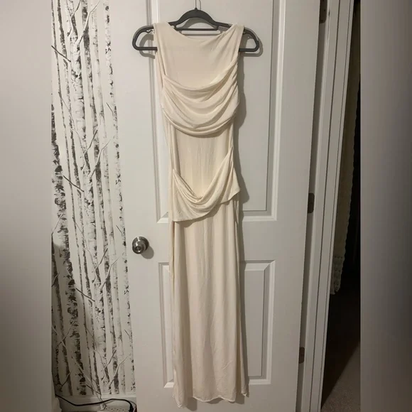 MESHKI Henley Slinky Drape Maxi Dress - Ivory Elegant Cream Evening Gown - Picture 6 of 7